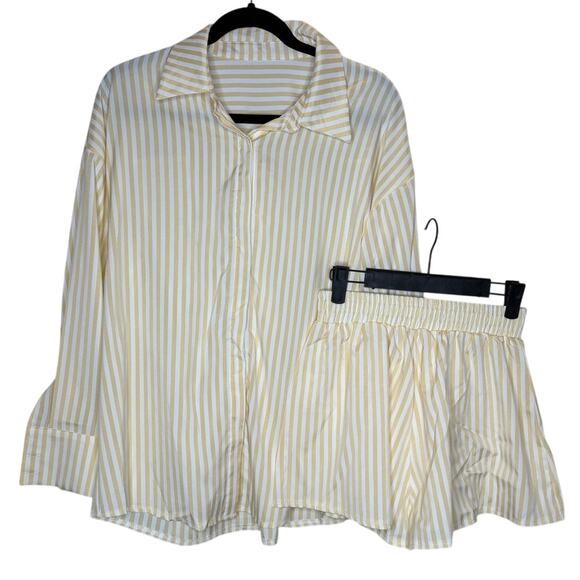 Striped Cream Blouse - Picture 2 of 8